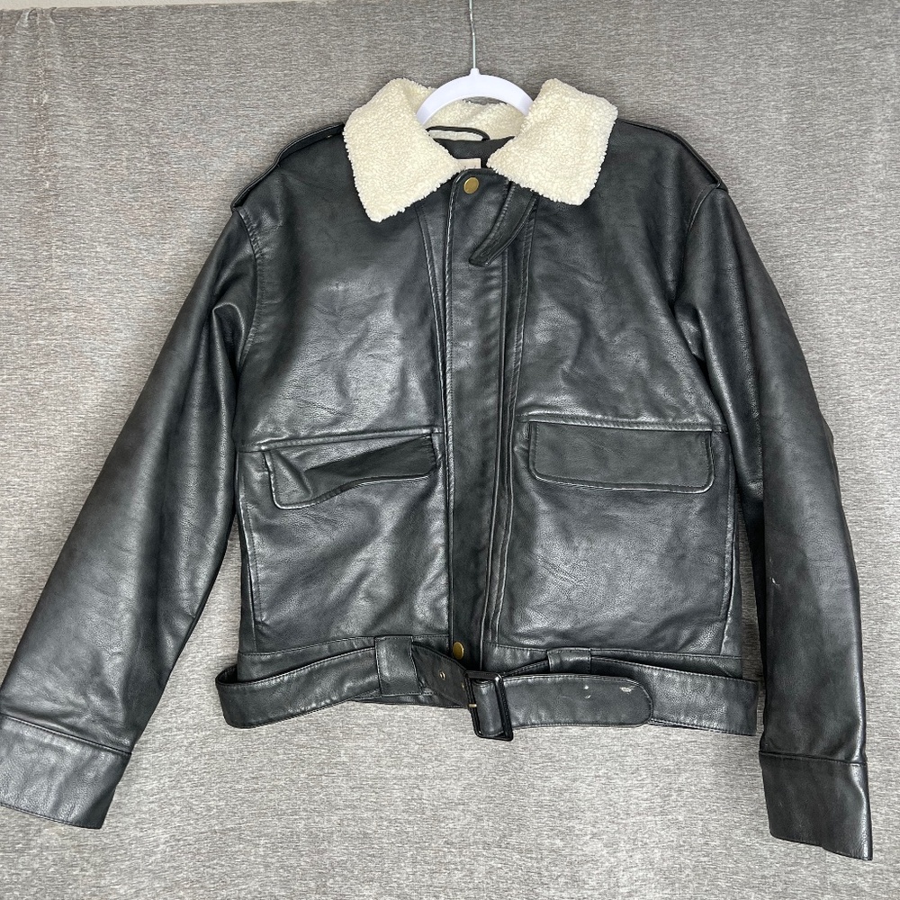 Universal Thread Women's Faux Leather Sherpa with Belt | Black